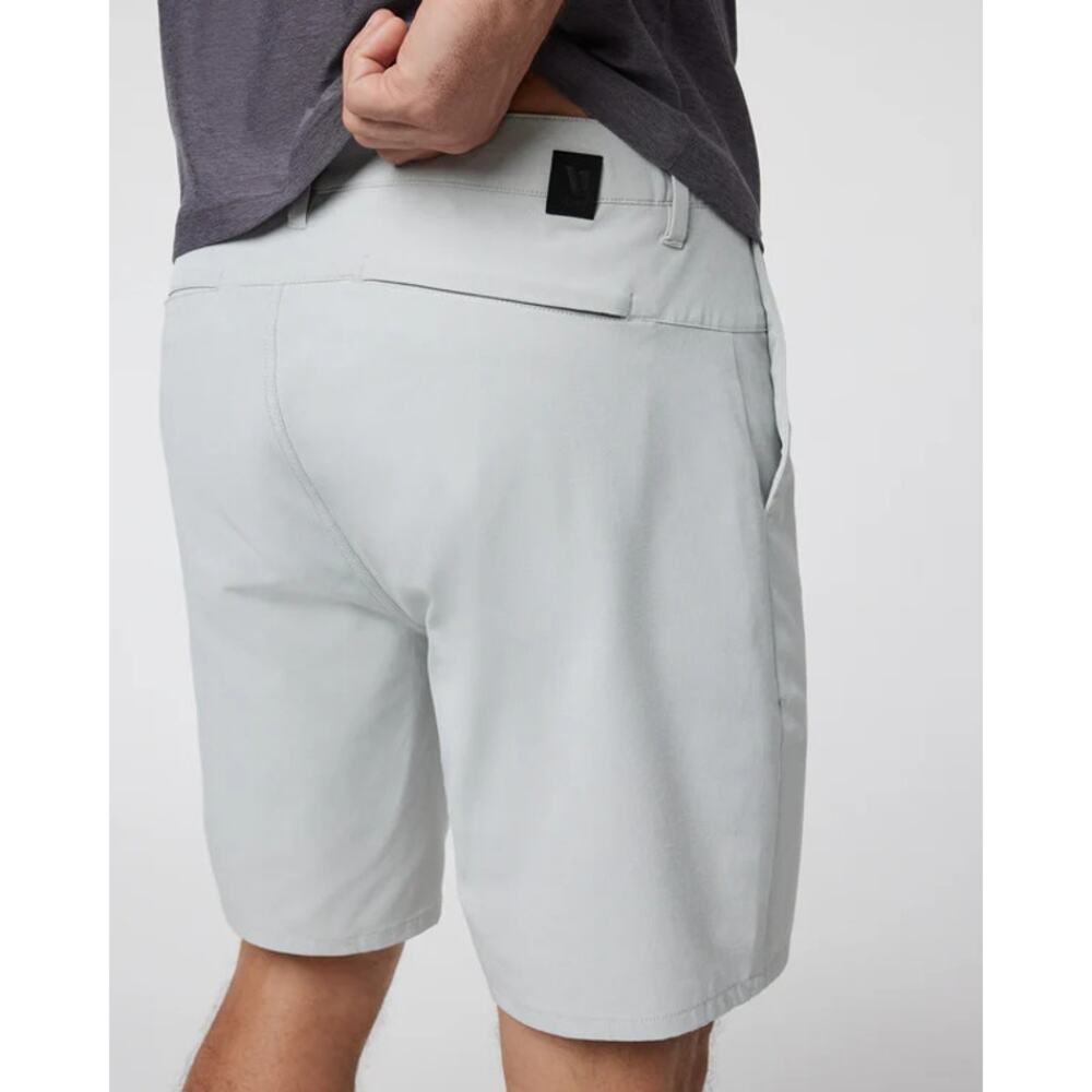 Vuori Aim Lightweight Stretch Flat Front Hiking Golf Short Sky Grey Mens Size 30 - Picture 2 of 8
